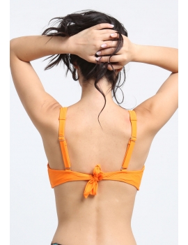 Bikini básico copa C naranja espalda