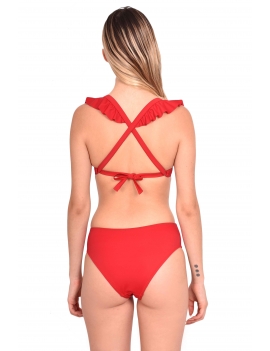 Modelo luciendo trikini con vuelos marca samia